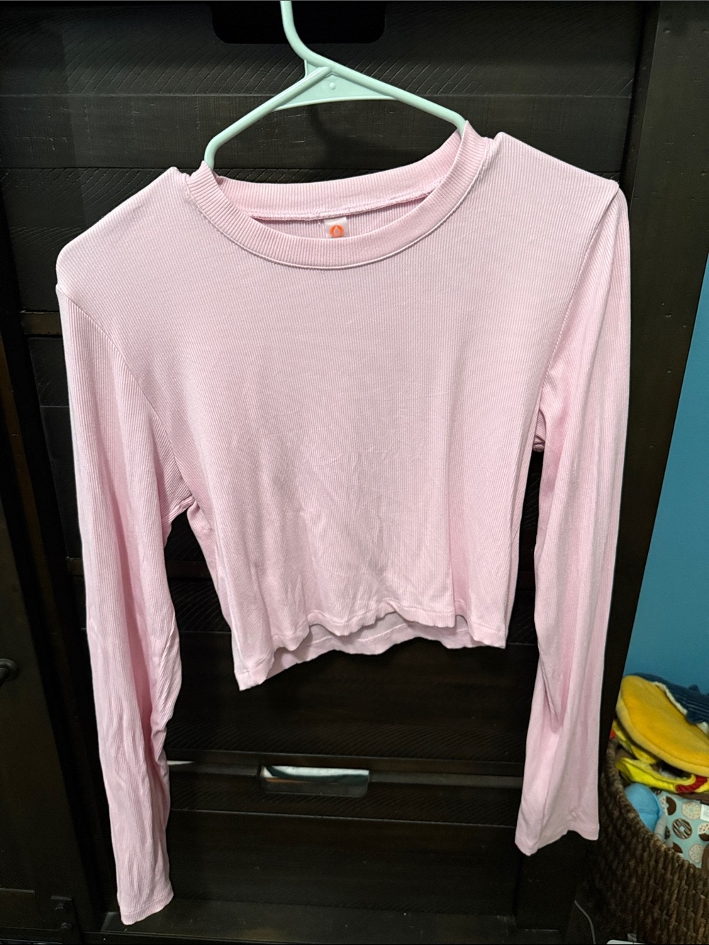 Mono B Long-Sleeve Ribbed Crewneck Top in Light Pink